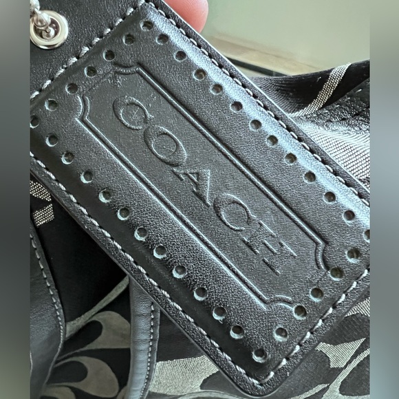 Coach Park Signature Rare Handbag - Picture 8 of 11